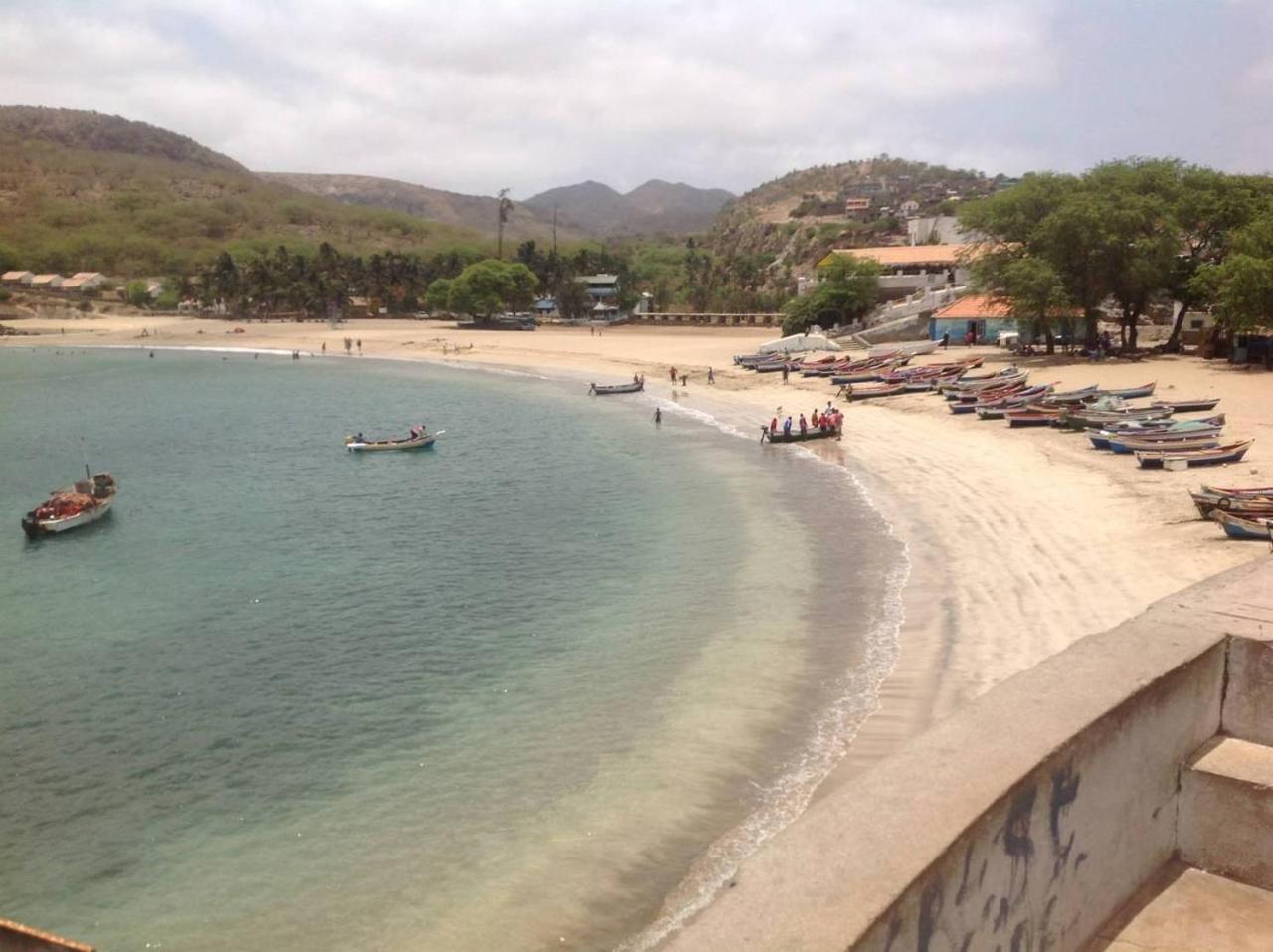 Casa Cabral : Big Apartment Next To The Beach Tarrafal  Εξωτερικό φωτογραφία