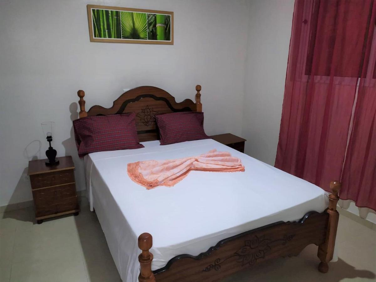 Casa Cabral : Big Apartment Next To The Beach Tarrafal  Εξωτερικό φωτογραφία